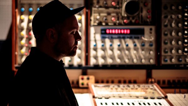 DJ Shadow - Essential Mix 2016-07-02 Essential Mix Masters