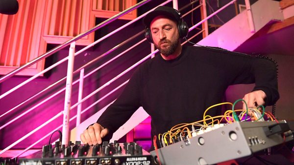 Pete Tong 2017-10-20 Live Dance Music Month - Damian Lazarus and The Ancient Moons