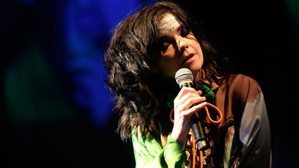 The First Time With... 2011-12-30 Bjork (6 Music)